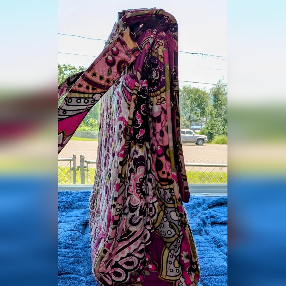 Vera Bradley Very Berry Paisley Cross Body Bag With Removable Straps - Picture 5 of 10